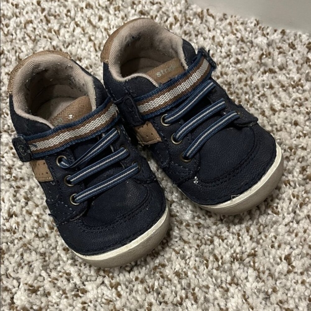 Stride Rite Navy and Tan Kids Sneakers